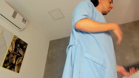 Dylan online show from February 3, 11:26 am