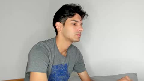 Dylan online show from December 1, 6:22 pm