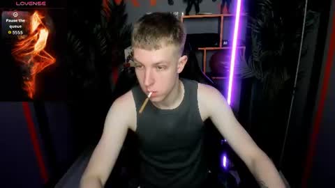 Dylan online show from June 16, 10:39 am