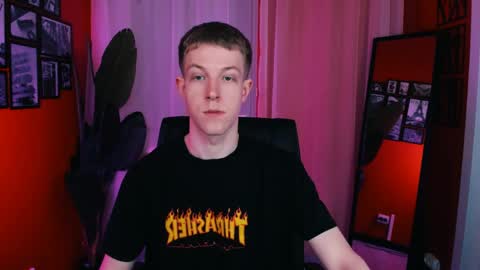 Dylan online show from April 7, 9:09 am