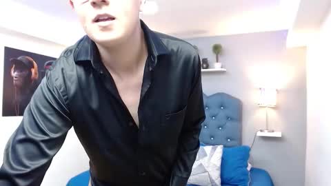  DYLAN SANTIAGO  online show from February 3, 8:58 pm