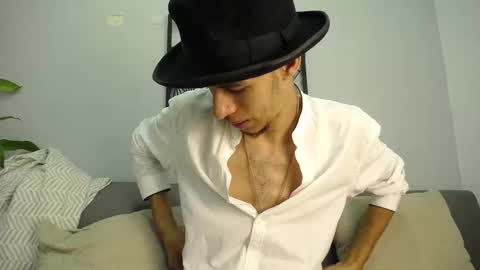 dylan_scotts online show from September 22, 8:30 pm