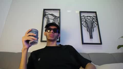 dylan_scotts online show from October 19, 8:34 pm