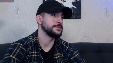 Snapshot of dylan_starxx chatting on February 15, 2:47 am Dylan online show from February 15, 2:47 am