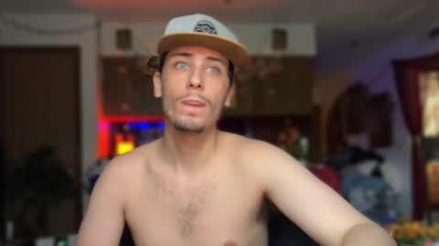 Dylan Daniel 7.8 online show from October 17, 10:03 pm