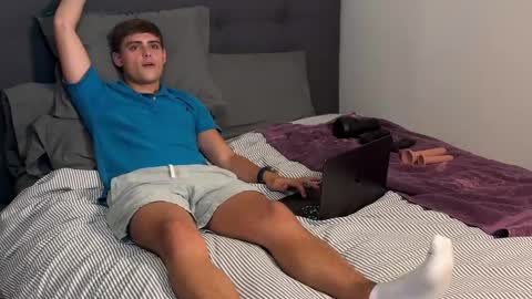 Snapshot of dylanfruits chatting on September 10, 1:04 am dylanfruits online show from September 10, 1:04 am