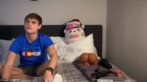 dylanfruits online show from November 25, 4:42 pm