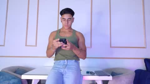 dylanjosesolis online show from February 20, 8:27 am