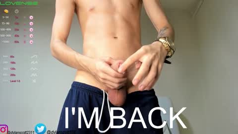 dylanscott_106 online show from October 22, 7:05 pm