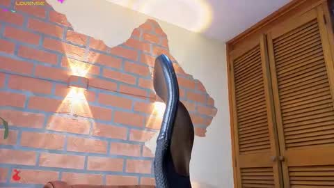 D Y L A N online show from March 4, 2:07 am