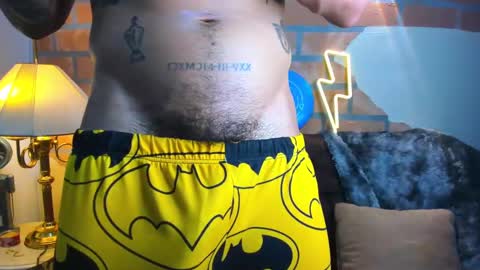Snapshot of dylanstonne1 chatting on March 12, 12:20 am D Y L A N online show from March 12, 12:20 am