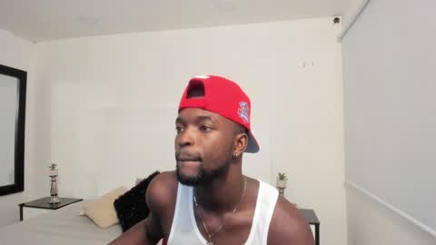 Snapshot of dylantaylor_1 chatting on December 25, 4:00 pm Dylan Taylor online show from December 25, 4:00 pm