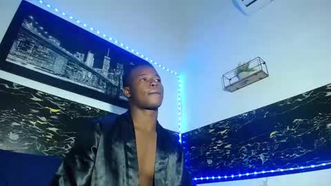 Snapshot of ebonny_stallion chatting on October 10, 6:24 pm Chris Palaz  online show from October 10, 6:24 pm