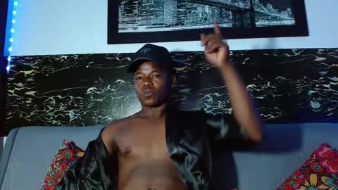 Snapshot of ebonny_stallion chatting on October 14, 6:04 pm Chris Palaz  online show from October 14, 6:04 pm