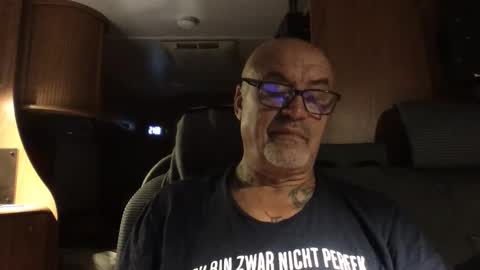 Snapshot of eddelmar chatting on October 12, 7:41 pm eddelmar online show from October 12, 7:41 pm