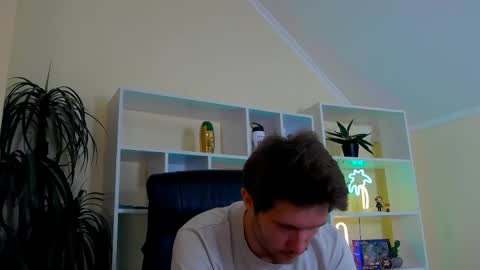 eddie_baker online show from May 12, 12:35 pm