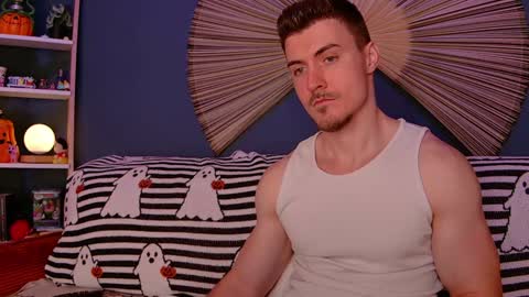 Snapshot of eddieds chatting on October 16, 3:25 am Eddie online show from October 16, 3:25 am