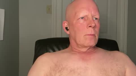 Snapshot of eddygl1968 chatting on October 10, 2:49 am Eddy online show from October 10, 2:49 am