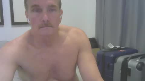 eddywolf888 online show from November 14, 6:16 am