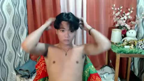 Snapshot of edelcum_xx chatting on February 17, 12:05 pm edelcum_xx online show from February 17, 12:05 pm