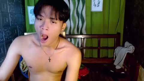 Snapshot of edelcum_xx chatting on February 25, 6:20 pm edelcum_xx online show from February 25, 6:20 pm