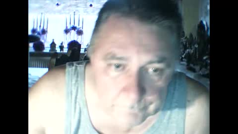 Eddy online show from December 17, 7:40 am