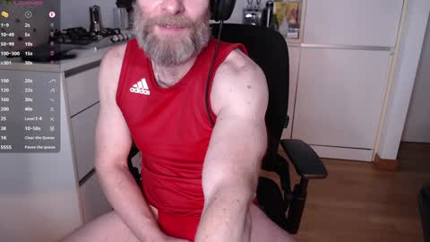 Snapshot of edosilver chatting on December 27, 5:05 pm Edo Silver online show from December 27, 5:05 pm