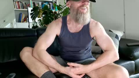 Snapshot of edosilver chatting on September 22, 3:11 pm Edo Silver online show from September 22, 3:11 pm