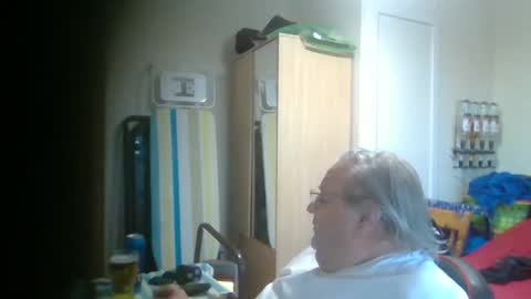 edst65 online show from February 11, 9:58 am