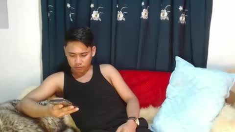 eduard_fox1998 online show from January 14, 6:51 am