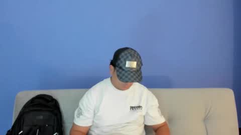 edwar_95 online show from February 5, 5:42 pm