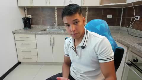 edwin blaz. online show from September 25, 4:44 am