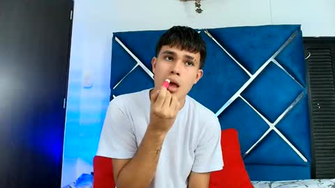 Edwin online show from May 8, 5:46 pm