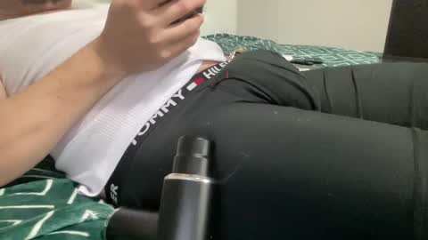 Snapshot of edwinlopezvallejo chatting on February 10, 1:24 am edwinlopezvallejo online show from February 10, 1:24 am