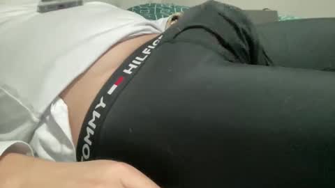 Snapshot of edwinlopezvallejo chatting on February 11, 2:14 am edwinlopezvallejo online show from February 11, 2:14 am