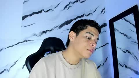 edy online show from April 18, 7:32 am