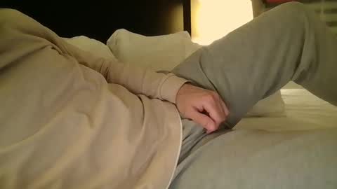 eesmalll online show from January 6, 4:47 am