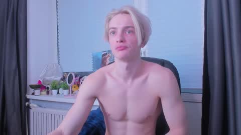 Eve Lovelace online show from March 6, 3:02 pm
