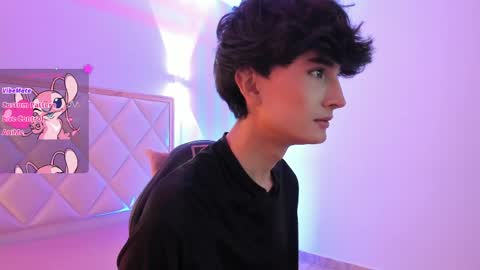 eidan_tay online show from March 28, 8:20 pm