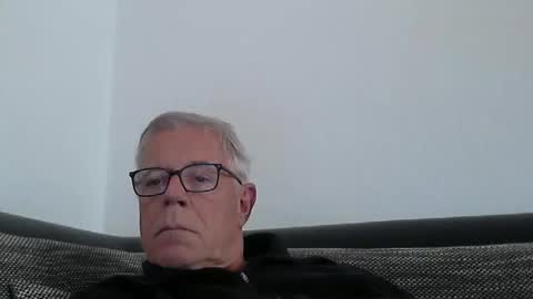 eisbaer1957 online show from October 17, 12:42 pm