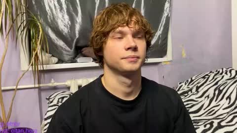 Eitan online show from November 10, 2:44 pm