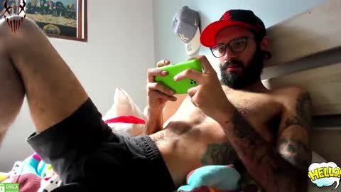 eithan_rune online show from April 3, 2:25 pm