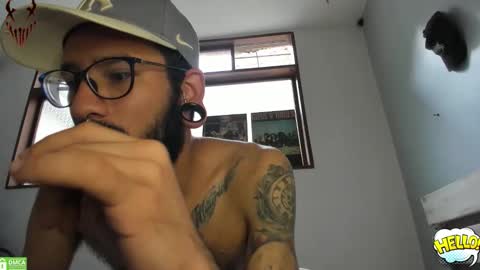 eithan_rune online show from April 6, 12:50 pm