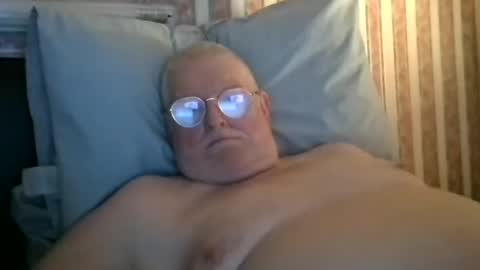 eketman1964 online show from April 11, 11:19 pm