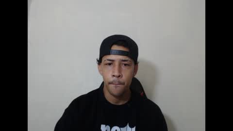 Instagram BelowAbajo online show from May 13, 2:52 am