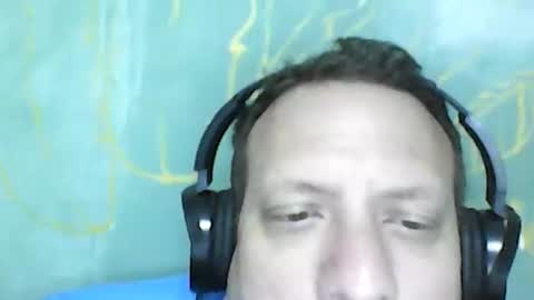 Snapshot of elcamello6 chatting on October 21, 7:33 am elcamello6 online show from October 21, 7:33 am