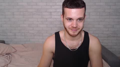 Snapshot of electric_smile chatting on November 1, 3:27 pm Alex online show from November 1, 3:27 pm