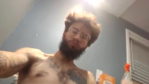 elephant_titus online show from January 8, 6:40 am