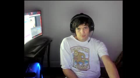 Snapshot of elephantrunkman chatting on February 8, 3:52 am elephantrunkman online show from February 8, 3:52 am