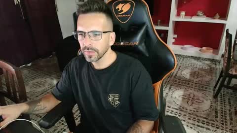 Snapshot of elfetas chatting on January 20, 2:32 am elfetas online show from January 20, 2:32 am